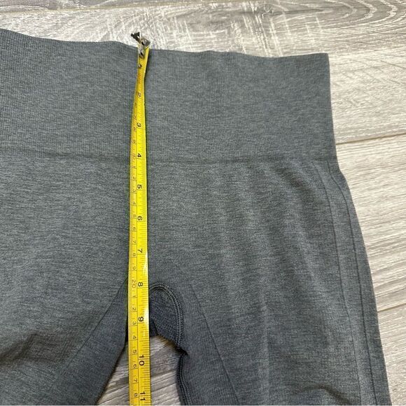 Lululemon women’s In the Flow Crop seamless Leggings 6 - Picture 8 of 10